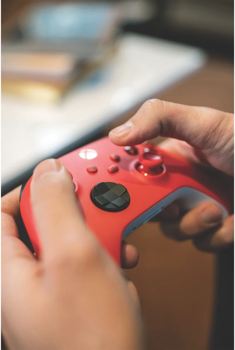 Xbox Wireless Controller (Pulse Red)