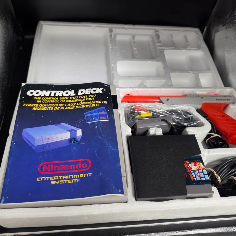 CIB Nintendo NES Action Set - Console Bundle [B]