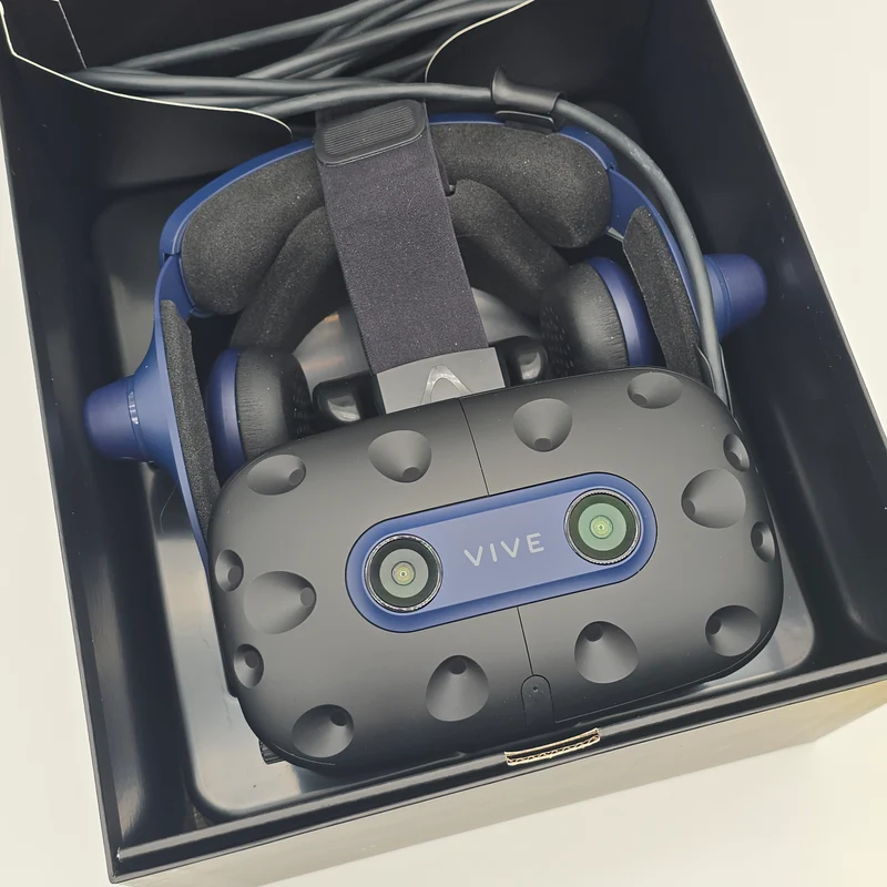 HTC Vive Pro 2, Virtual Reality VR Gaming Headset