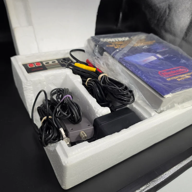 CIB Nintendo NES Control Deck - Console Bundle