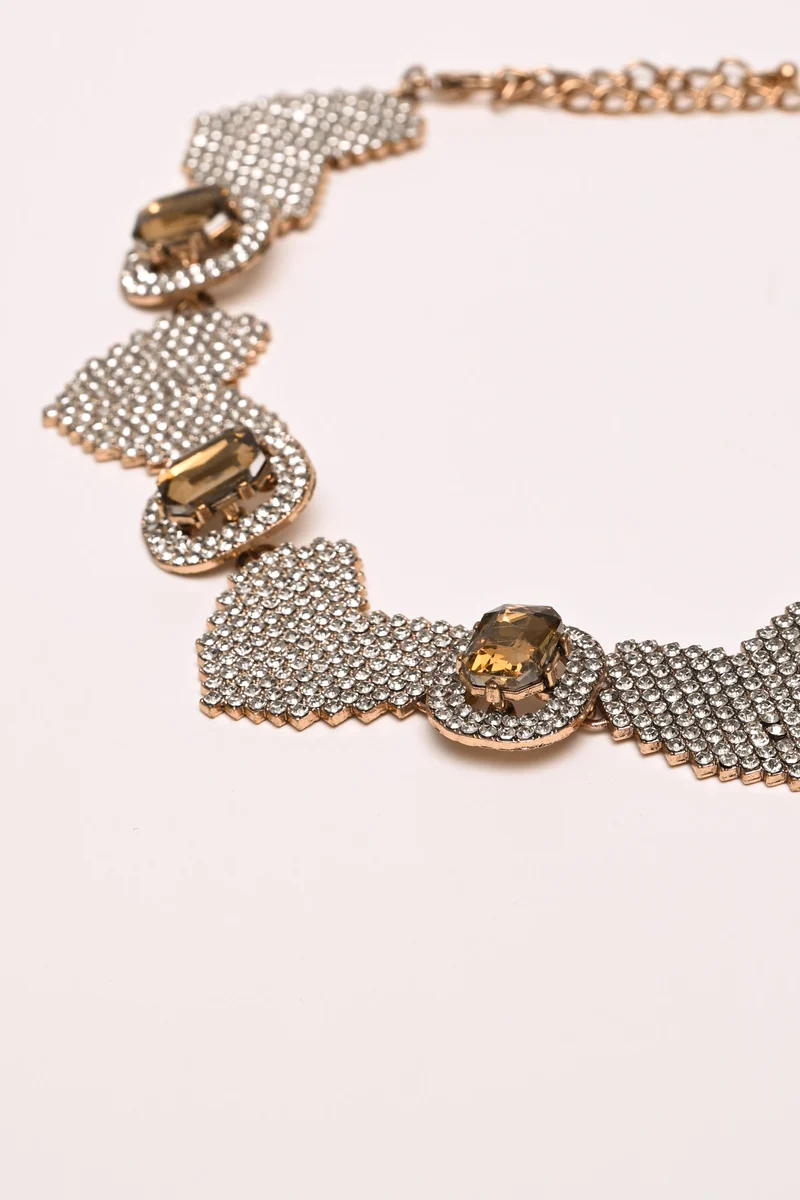 Collana con cuori, strass e cristalli