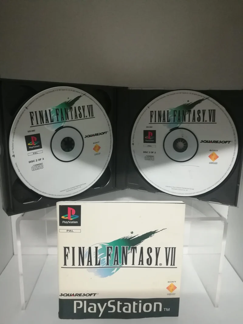 FINAL FANTASY VII PS1 (usato garantito)(provato con ps3)