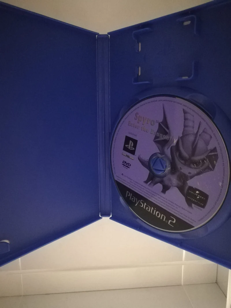 SPYRO ENTER THE DRAGONFLY PS2 (usato garantito)(manca il manuale)
