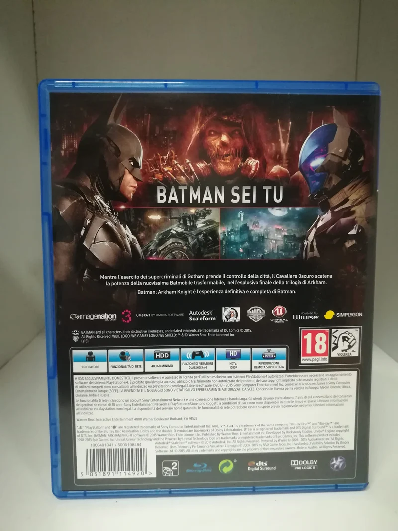 BATMAN ARKHAM KNIGHT PS4 (usato garantito)