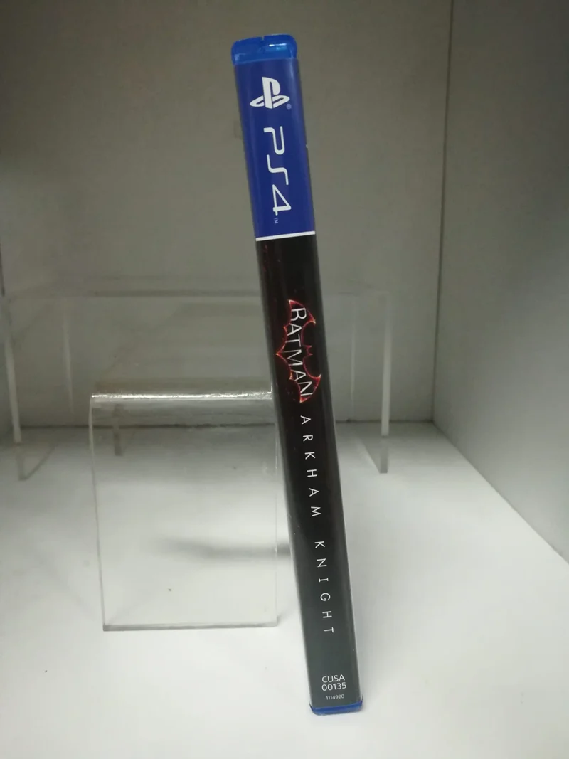 BATMAN ARKHAM KNIGHT PS4 (usato garantito)