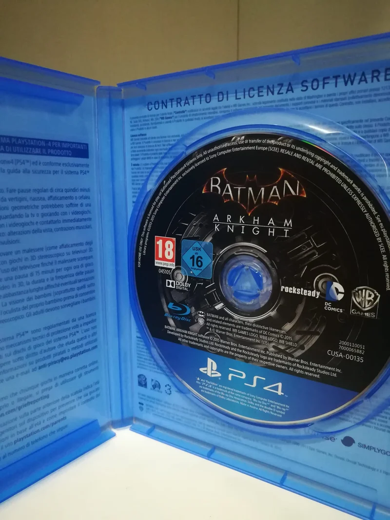 BATMAN ARKHAM KNIGHT PS4 (usato garantito)