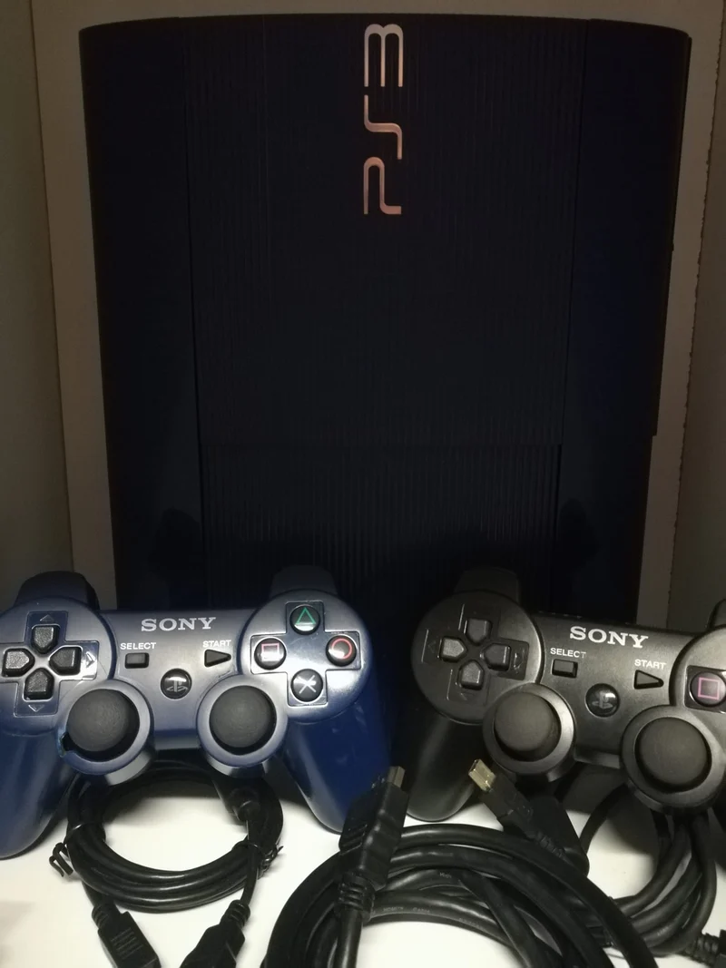 CONSOL PS3 SUPER SLIM BLU 60 GB (usato garantito)(con 2 controller)(senza scatola)