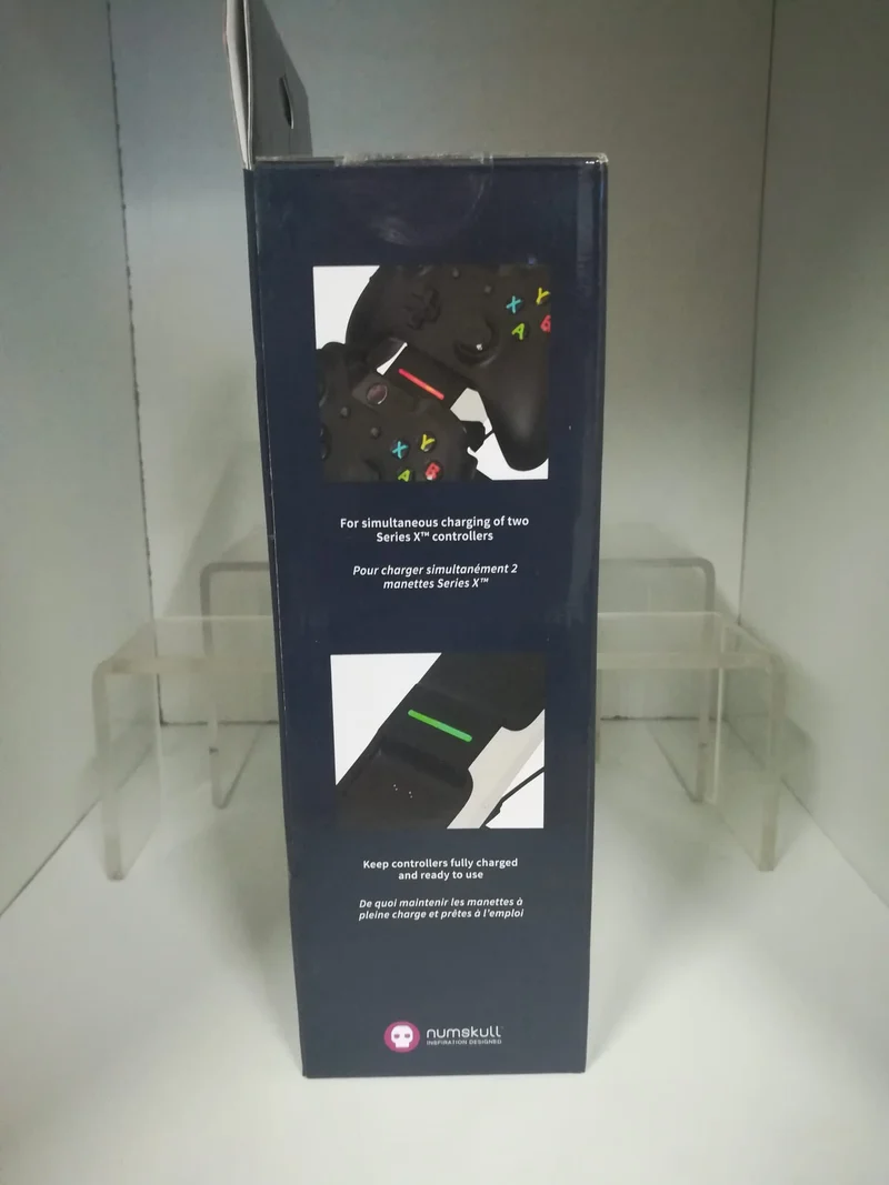 XBOX SERIE X BASE DI RICARICA -INCLUDE 2 BATTERIE-