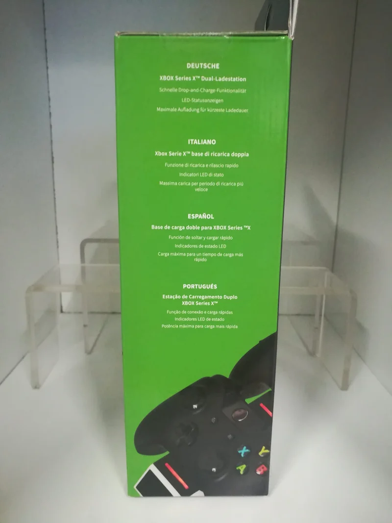 XBOX SERIE X BASE DI RICARICA -INCLUDE 2 BATTERIE-