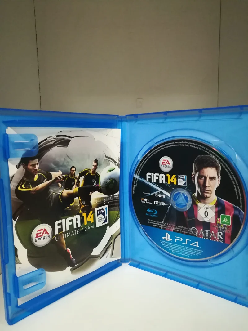 FIFA 14 PS4 (versione italiana-usato garantito)