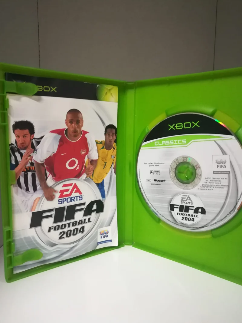 FIFA FOOTBALL 2004 XBOX (versione italiano-usato garantito)