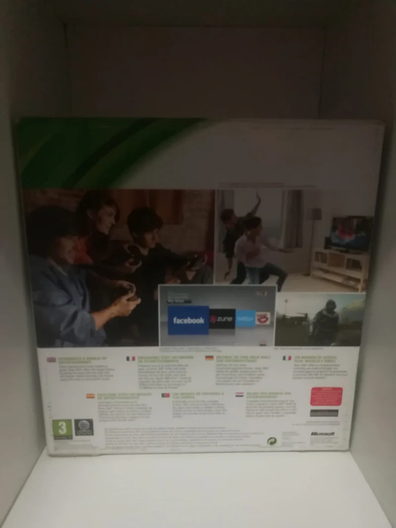 XBOX 360 SLIM NERO LUCIDO -250 GB /GO (usato garantito)(completa di tutto)