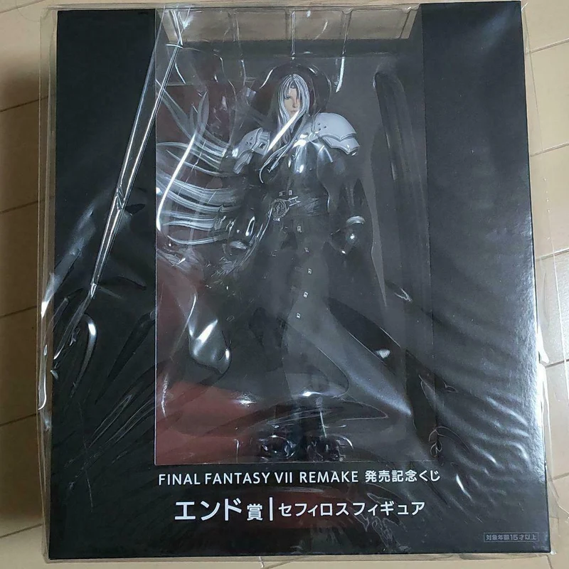 FINAL FANTASY VII REMAKE - SEPHIROTH 27 CM STATUA DA COLLEZIONE