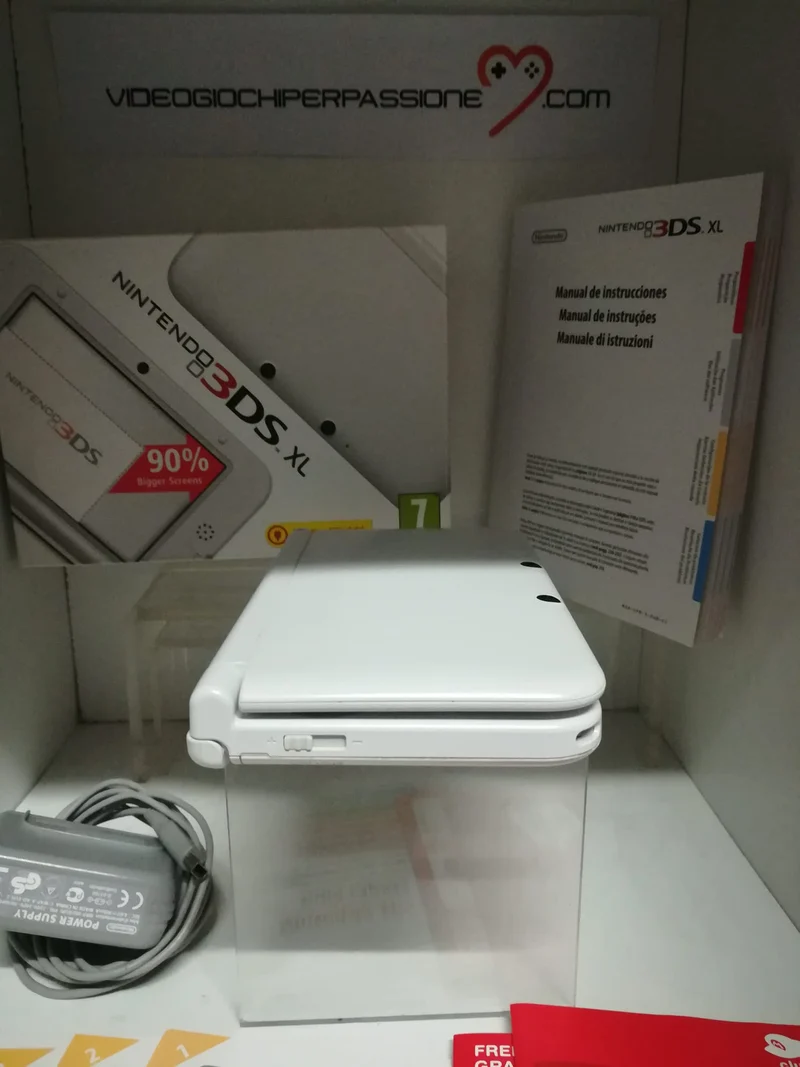 CONSOLE 3DS XL NINTENDO WHITE + CARICA BATTERIA ORIGINALE (usato garantito)