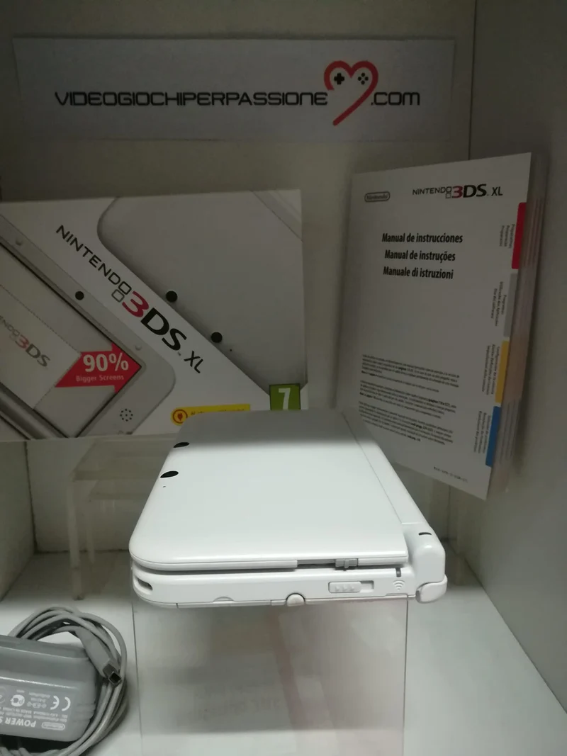 CONSOLE 3DS XL NINTENDO WHITE + CARICA BATTERIA ORIGINALE (usato garantito)