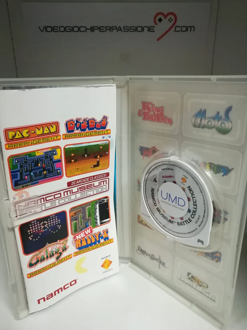 namco museum battle collection psp (usato)