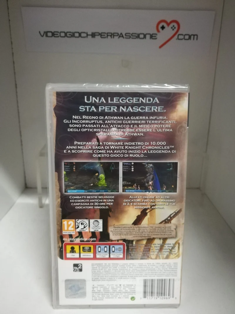 WHITE KNIGHT CHRONICLES : ORIGINS PSP (versione italiana)