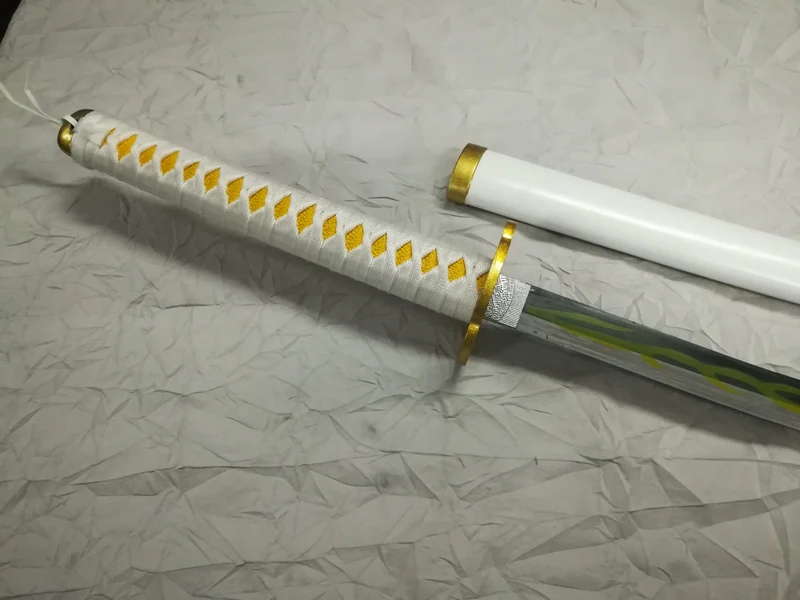 KATANA DEMON SLAYER -ZENITSU AGATSUMA-CM 102- IN ACCIAIO SENZA FILO (da 16 anni in su)