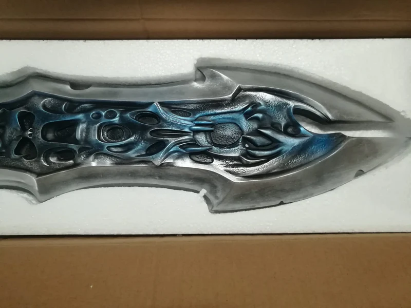 Replica della Spada "Chaoseater" del Videogioco Darksiders 96 cm Acciaio