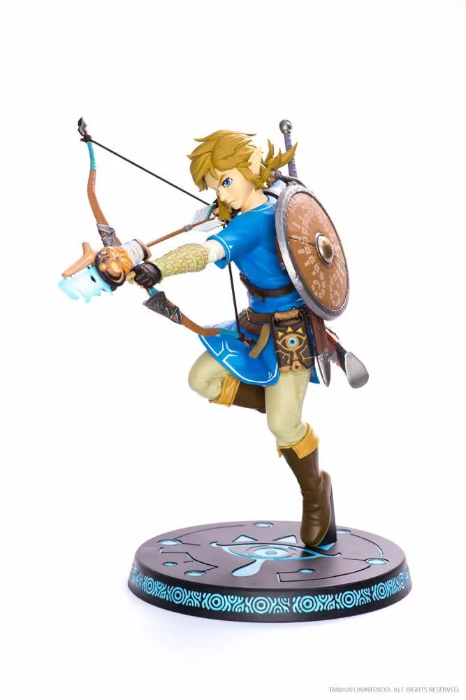 The Legend of Zelda Breath of the Wild Link FIGURE