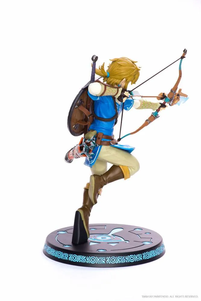 The Legend of Zelda Breath of the Wild Link FIGURE