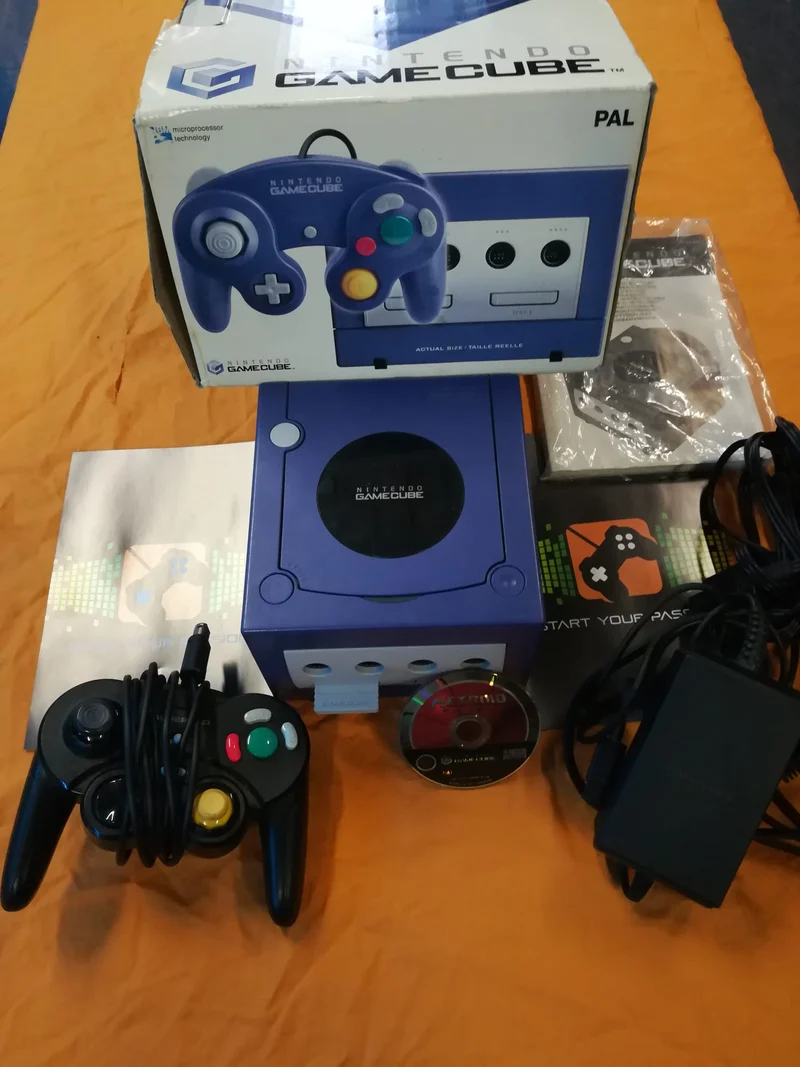GAMECUBE CONSOLE VERSIONE PAL - TRE DIVERSI BUNDLE - USATA 100% FUNZIONANTE