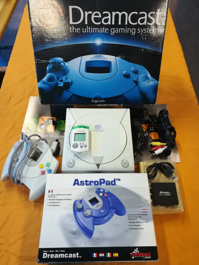 DREAMCAST CONSOLE VERSIONE PAL - TRE DIVERSI BUNDLE - USATA 100% FUNZIONANTE