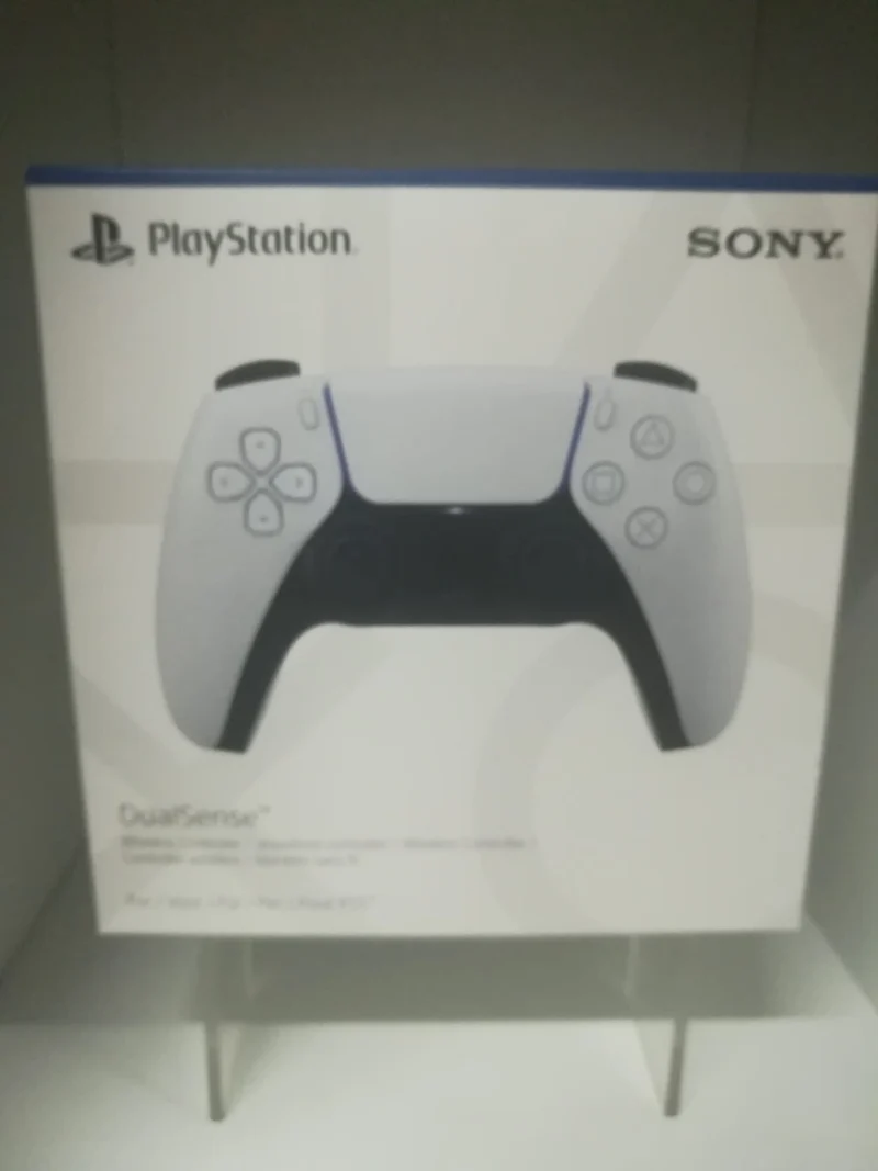 DualSense Wireless Controller - PLAYSTATION 5