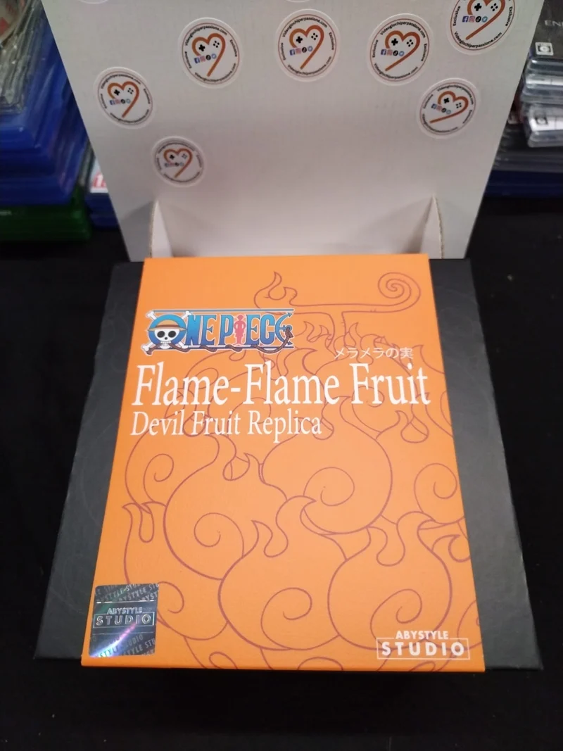 One Piece Flame-Flame Fruit figure