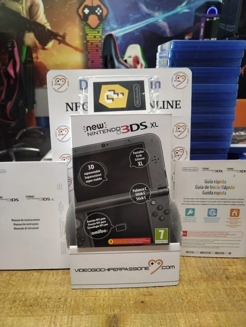 New Nintendo 3DS XL Console Nera Metallico- Completa + Caricatore (usato garantito)