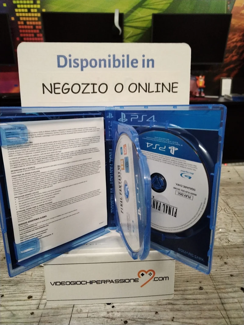 FINAL FANTASY VII REMAKE PLAYSTATION 4 (usato)(versione italiana)