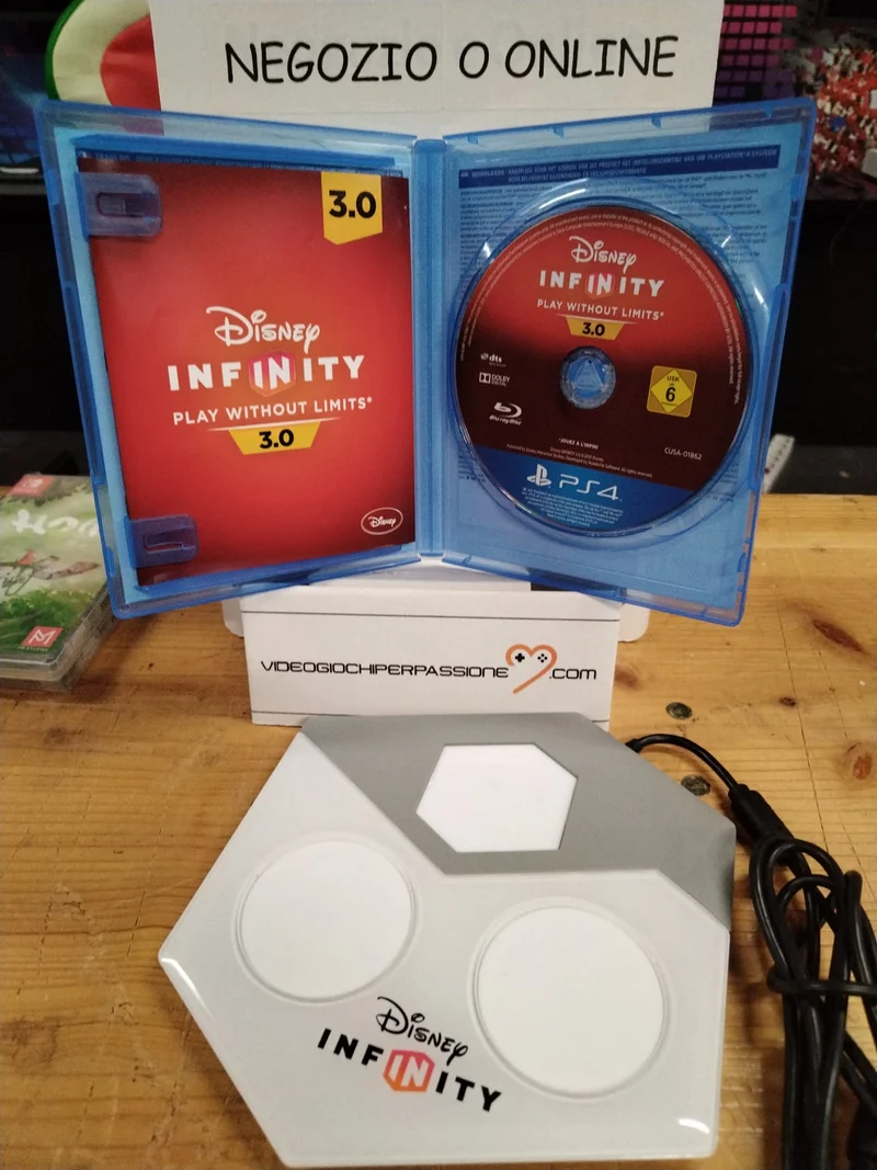 Disney Infinity 3.0: Play Without Limits PS4 (usato)(versione europea)