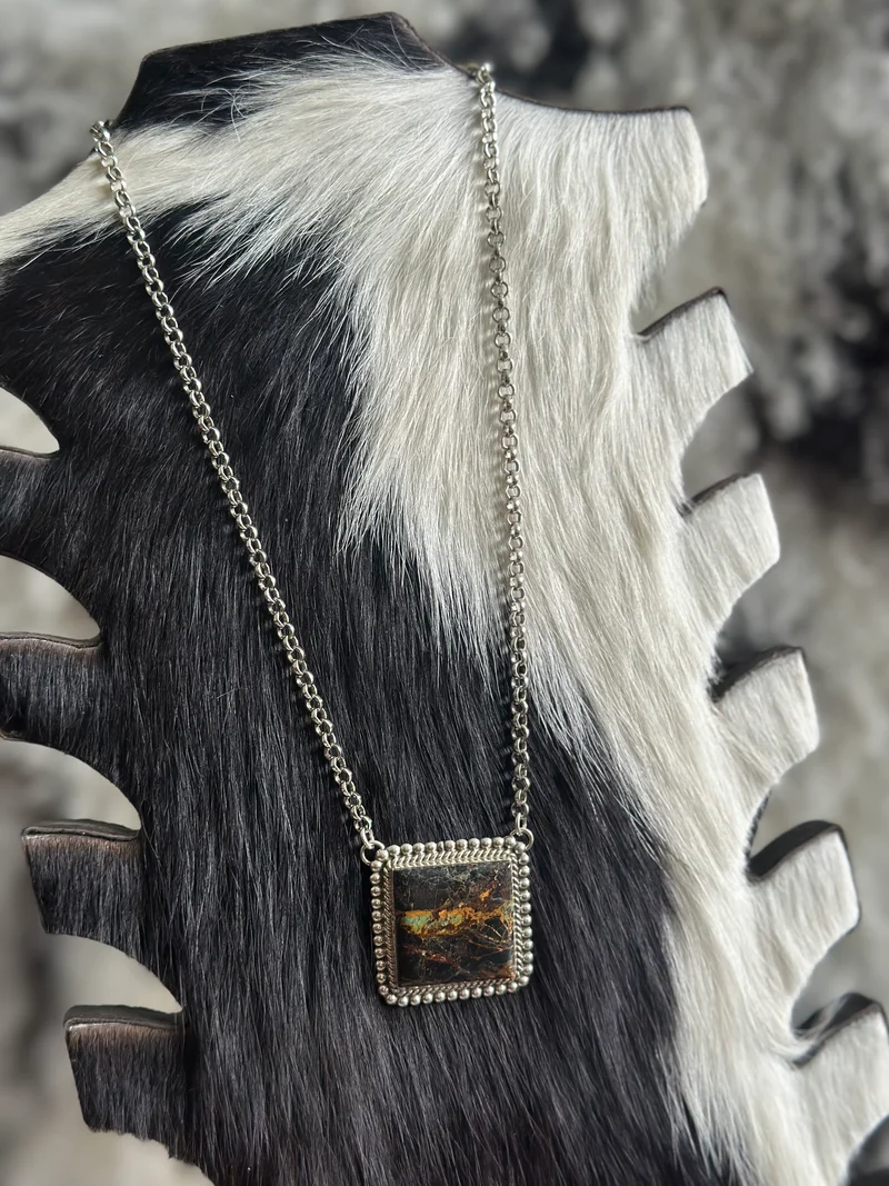 Blackjack Square Bar Necklace
