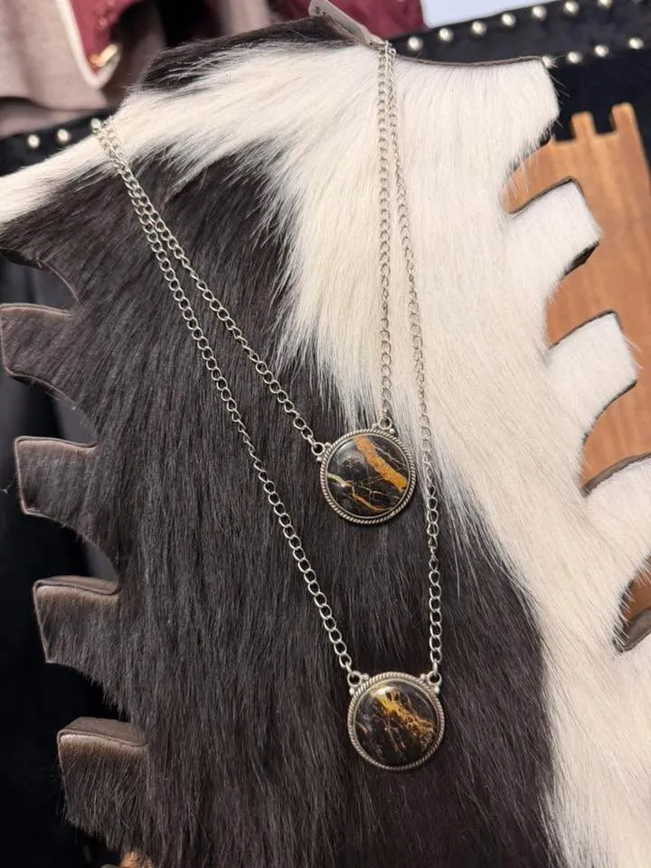 Blackjack Circle Stone Necklace