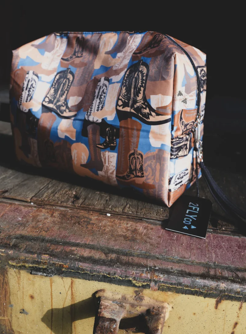 Handy Traveler Bag - Boots
