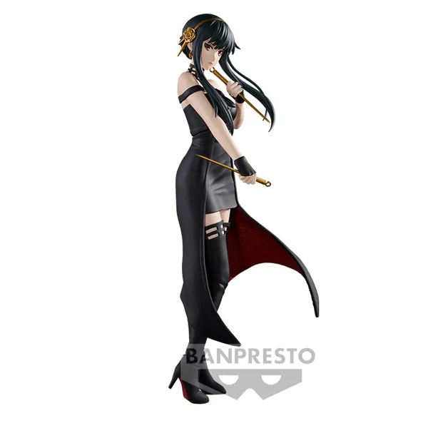 Yor Forger Spy x Family DXF Banpresto Figure 17 cm