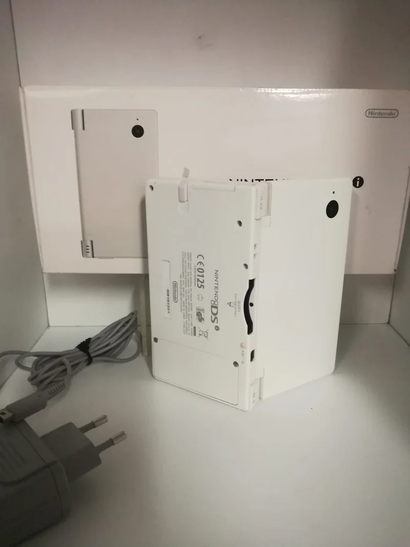CONSOLE NINTENDO DS i (USATA )