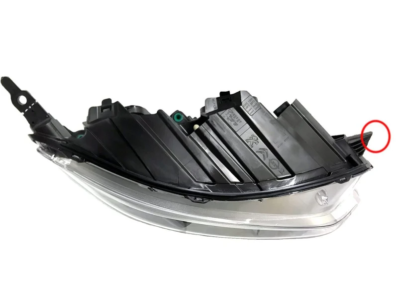 NOWY ORYGINALNY BIXENON REFLEKTOR KOMPLETNY PRAWA STRONA PEUGEOT TRAVELLER 9808235780-00