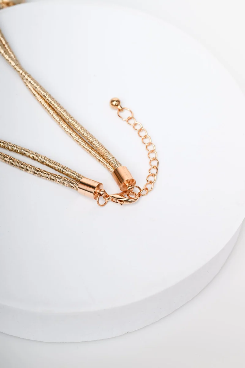 Collana a doppio filo con perle