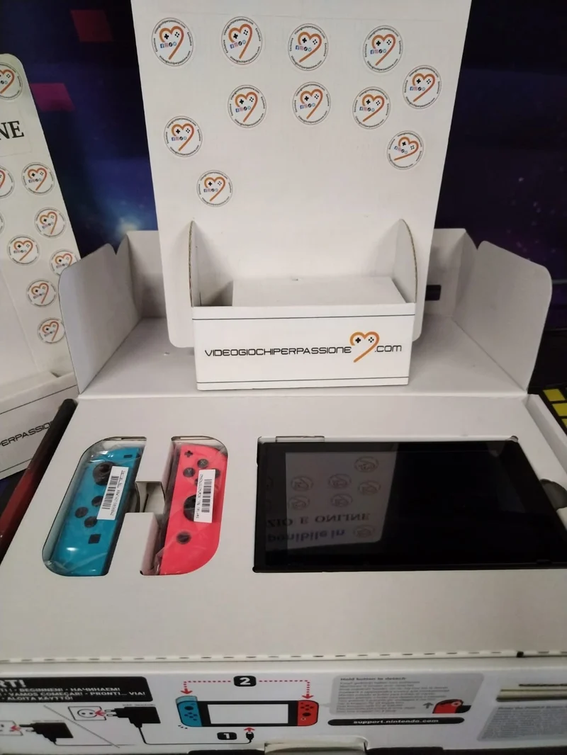 CONSOLE Nintendo Switch Joy-Con, Blu/Rosso (usato garantito)