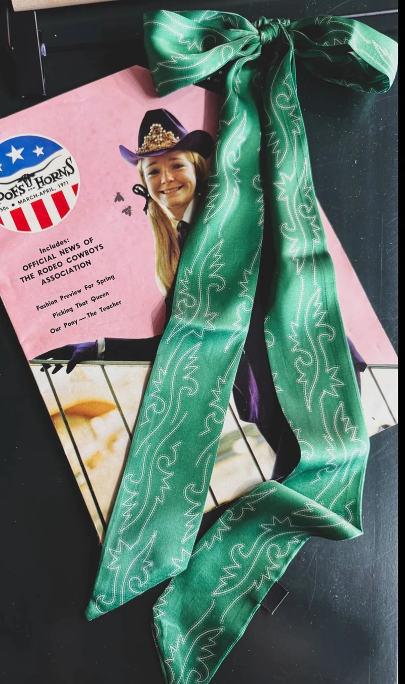 Boot Stitch Kelly Green Twilly
