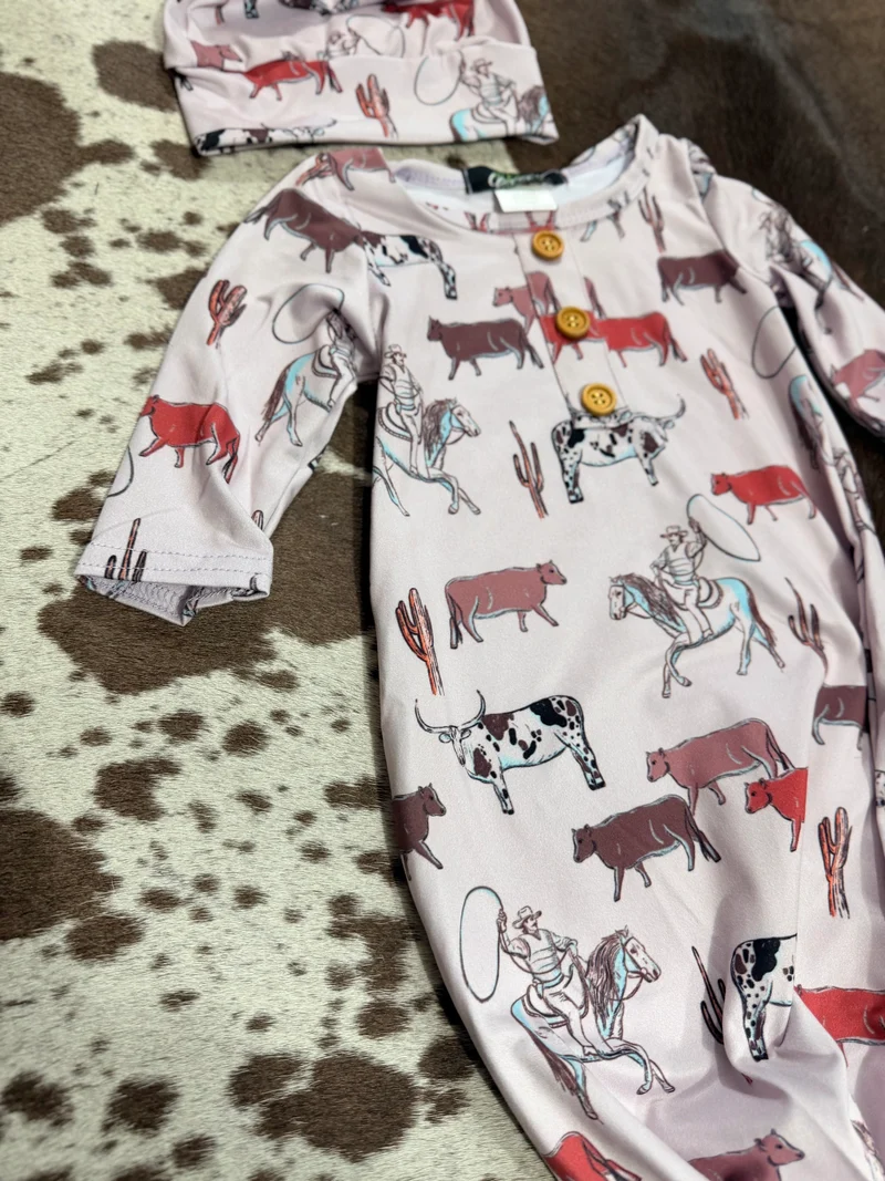Ropin’ Cattle Baby Gown / Hat & Blanket
