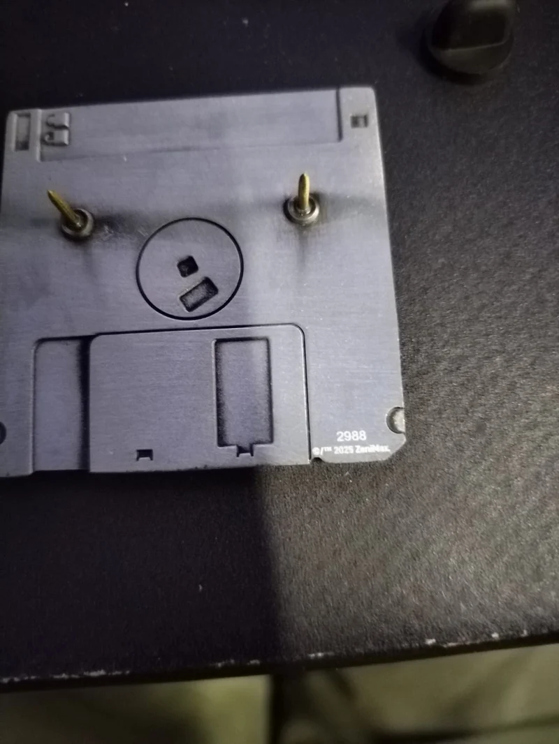 Doom 1993 floppy disk - spilla edizione limitata 9,995 fanattik