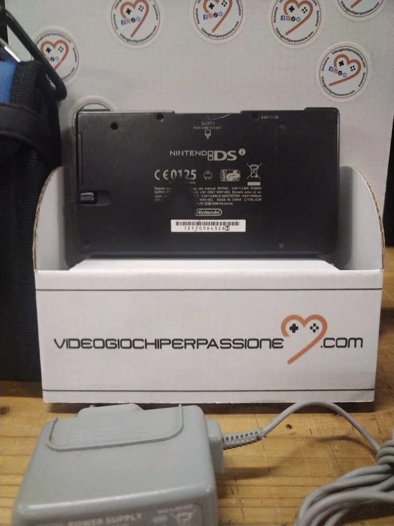 Console Nintendo ds i (usato garantito)(senza scatola)(con caricatore)
