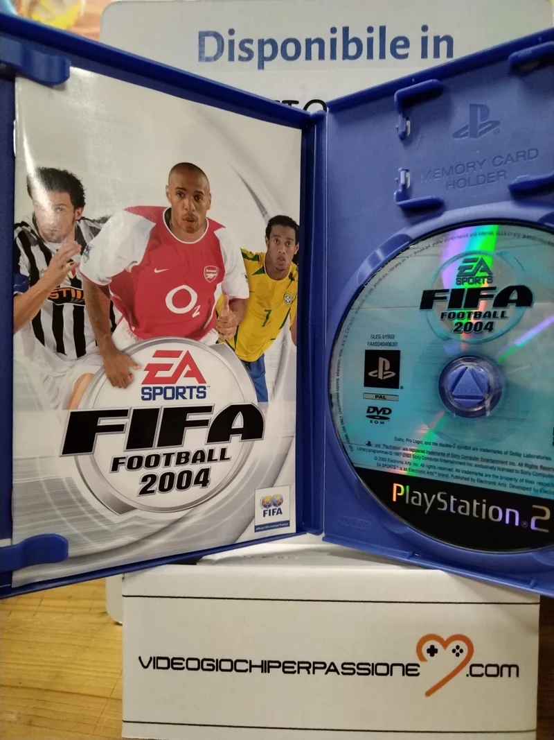 FIFA FOOTBALL 2004 PS2 (usato garantito)(versione italiana)