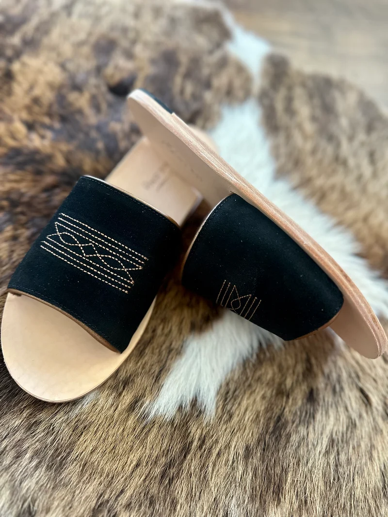 Western Stitch Slides
