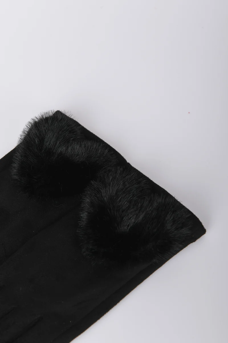 Guanti con cuore in faux fur