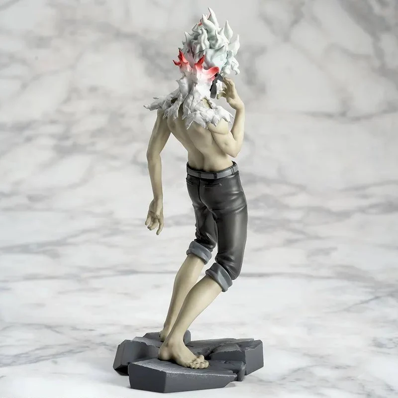 Okarun Transformed Dandadan Sega Luminasta Figure 18 cm