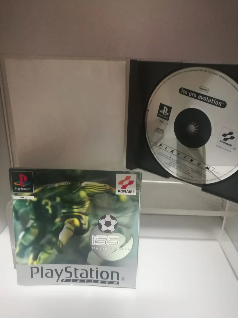 ISS PRO EVOLUTION PS1 (usato garantito)