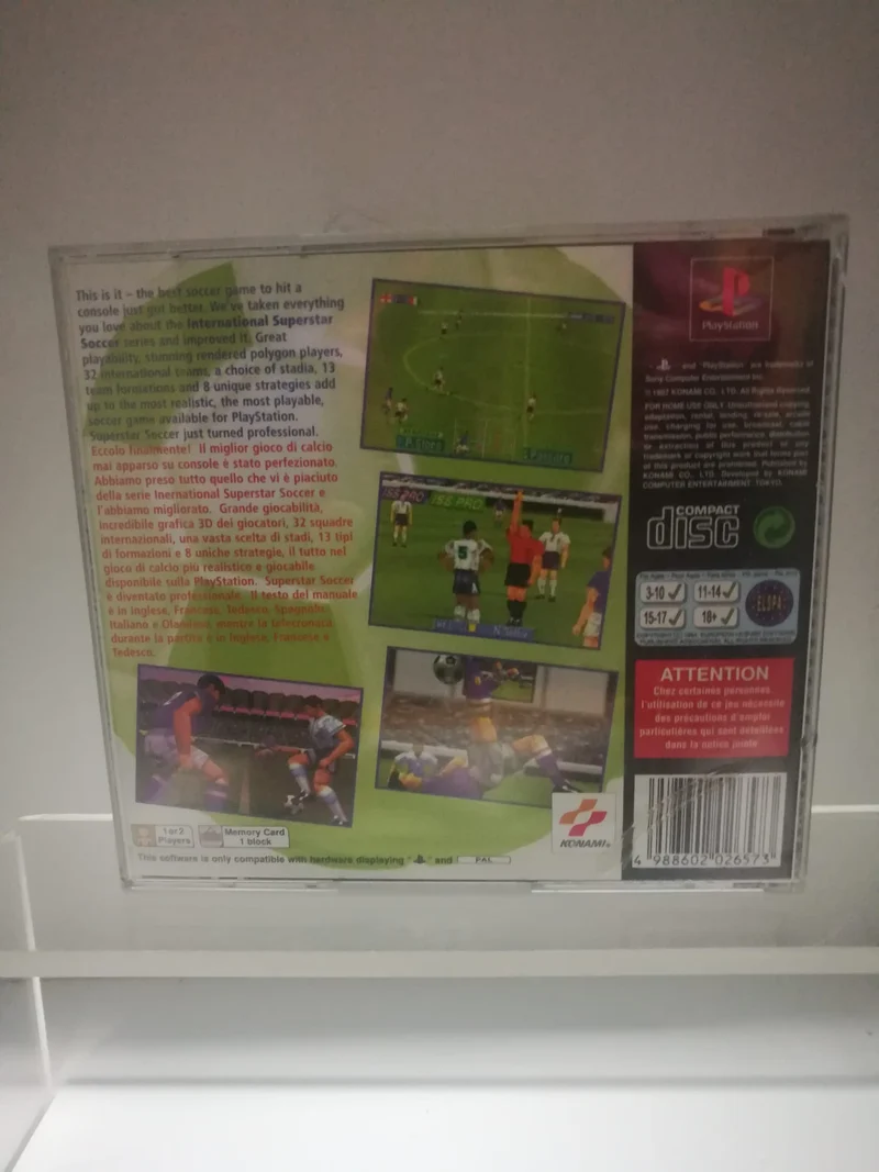 INTERNATIONAL SUPERSTARS SOCCER PRO PS1 (usato garantito)(manca il manuale)